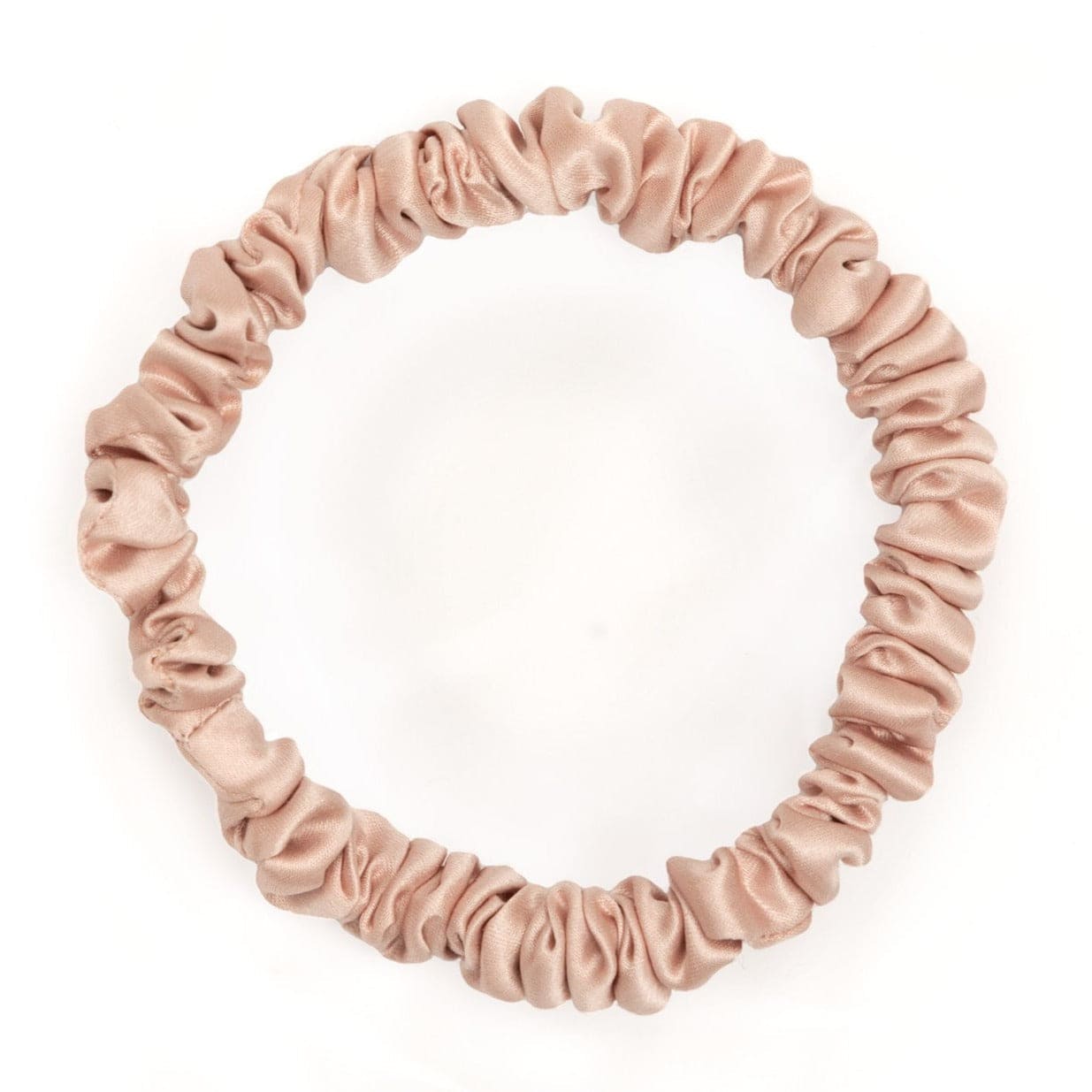 sidensnodd scrunchie hårsnodd tunn i färgen rosa produktbild