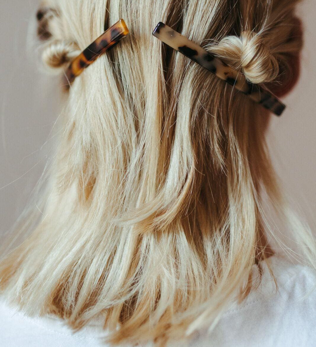 hårspänne tortoise sköldpadda ljus rak kay exempel frisyr håruppsättning 
